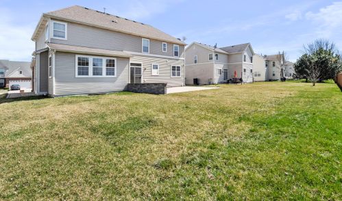 901 Nightshade Ln, Joliet, IL 60404-9545