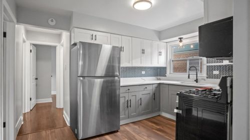 423 Jefferson St, Dolton IL 60419-1126 exterior