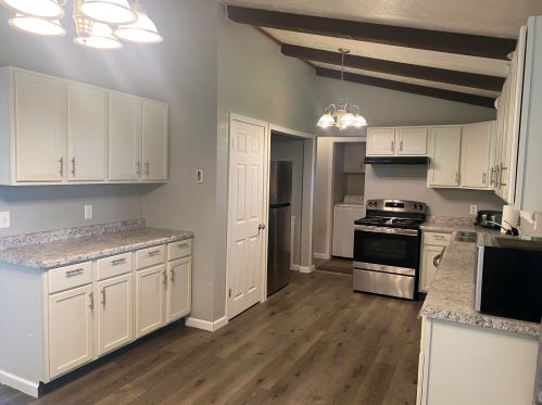 63144 Crooked Creek Rd, Cassopolis, MI 49031-9304