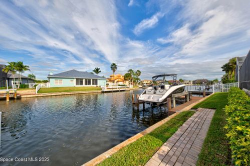 2006 Sykes Crk Dr, Merritt Island FL 32953-3065 exterior