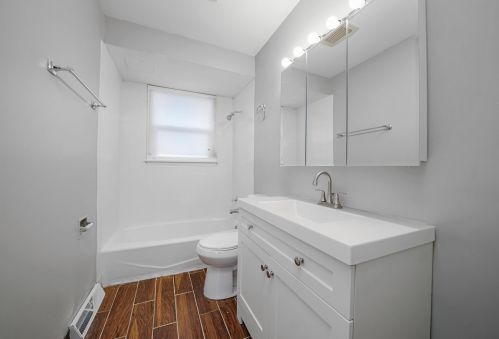 14730 Memorial Dr, Dolton IL 60419-2125 exterior