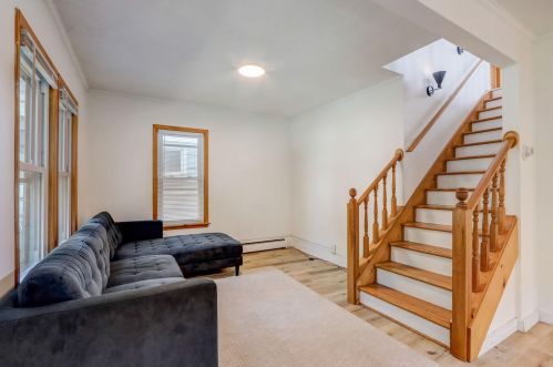 210 64th St, Milwaukee, WI 53213-4013