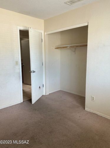 1765 Ransom Oaks Dr, Tucson AZ 85746-3173 exterior