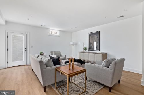 5805 Beech Ave, Bethesda MD  20817-3407 exterior