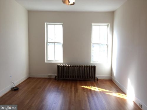 1316 W St, Washington DC 20009-1107 exterior