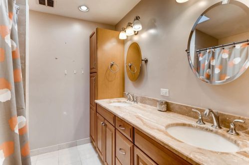 1410 State St, Chicago IL 60827-2078 exterior