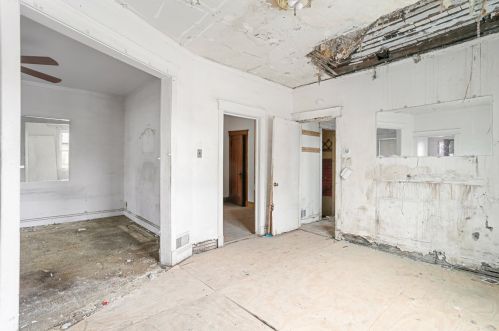 2001 93 St, Chicago IL 60617-4107 exterior