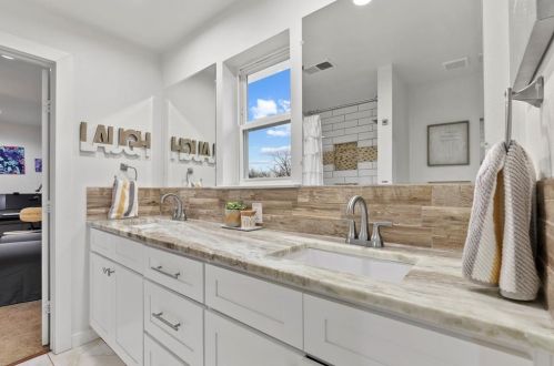 10153 Dentport Dr, Dallas TX 75238-2104 exterior