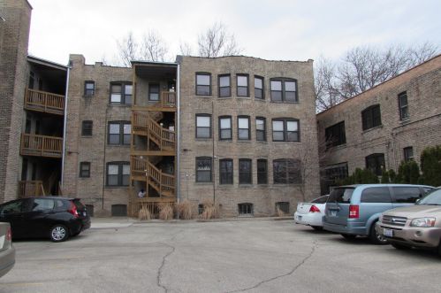 5909 Artesian Ave, Chicago, IL 60659-5034