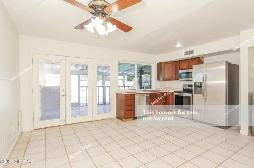 3211 Mormon Dr, Tucson AZ 85730-2017 exterior