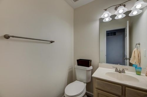 9416 Natalie Cir, Saint Louis MO 63132-3177 exterior