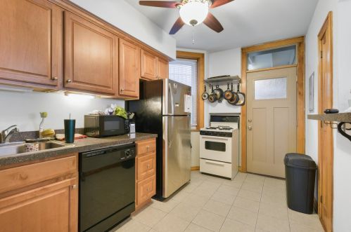 1702 Wolcott Ave, Chicago IL 60636-2126 exterior