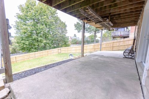 1338 Straka St, Pittsburgh PA 15204-2423 exterior