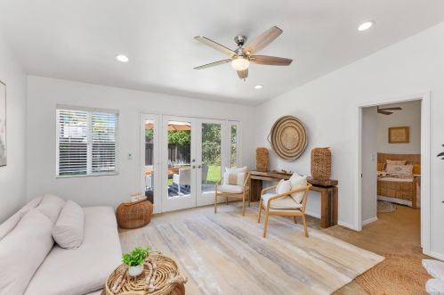 1006 Cassidy St, Oceanside CA 92054-6031 exterior