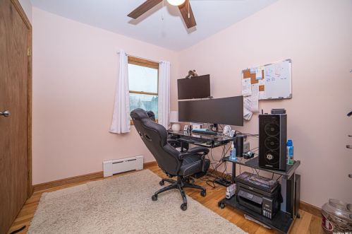 1 Gaulton Dr, Babylon NY 11703-2315 exterior