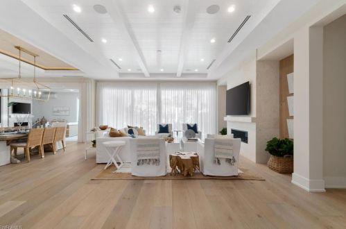 125 18 Ave, Naples FL 34120-0035 exterior