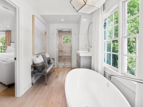 2312 Montview Dr, Atlanta GA 30305-4071 exterior