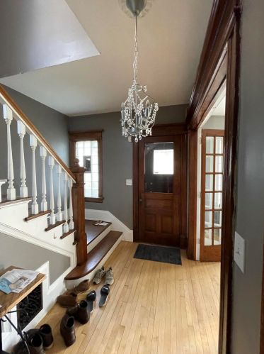 2627 Murray Ave, Milwaukee WI 53211-3624 exterior