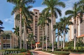 6585 Nicholas Blvd, Naples FL 34108-7207 exterior