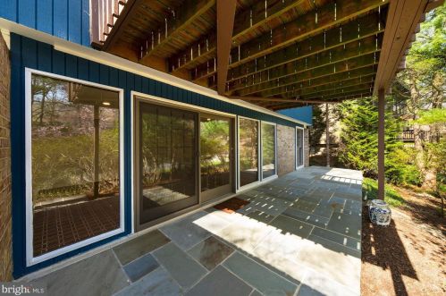 10618 Great Arbor Dr, Rockville MD 20854-4220 exterior