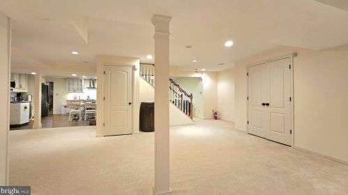 17815 Fraley Farm Rd, Rockville MD 20855-1664 exterior