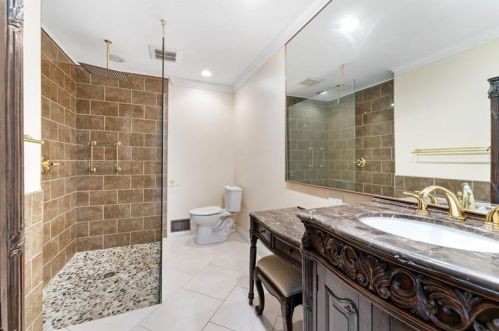 1351 Redfern Dr, Pittsburgh PA  15241-2932 exterior