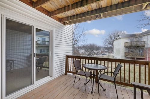 1518 Swallow Dr, Saint Louis MO 63144-1620 exterior