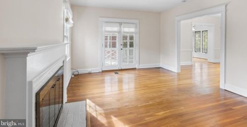 5424 32nd St, Washington DC  20015-1304 exterior