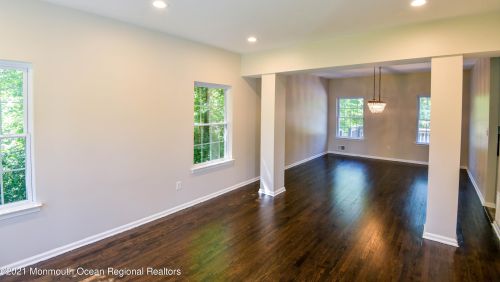 5 Markus Ct, Jackson Twp NJ  08527-2886 exterior