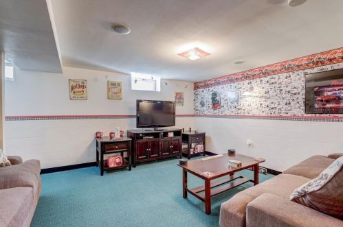 4922 Lynndale Ave, Milwaukee WI 53220-2069 exterior