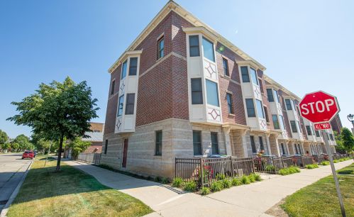 200 Reservoir Ave, Milwaukee, WI 53212-3724