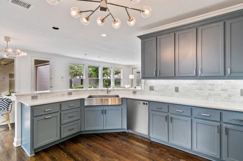 2853 Fondren Dr, Dallas TX 75205-1911 exterior