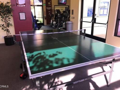 4687 San Sebastian Dr, Oxnard CA  93035-3644 exterior