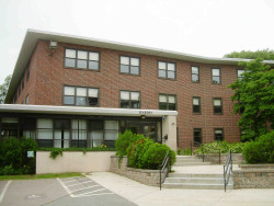 855 Centre St, Newton, MA 02459-1154
