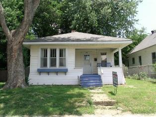 816 New Ave, Springfield MO  65806-2809 exterior