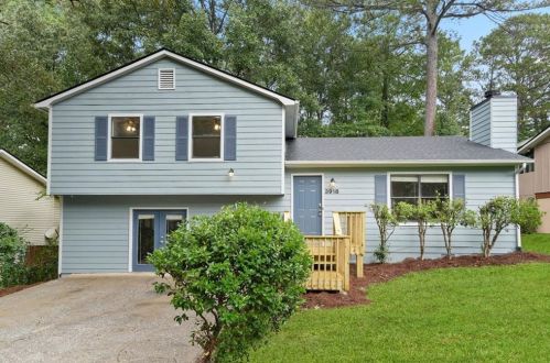 3918 Valley Brook Rd, Lithonia, GA 30039-4280