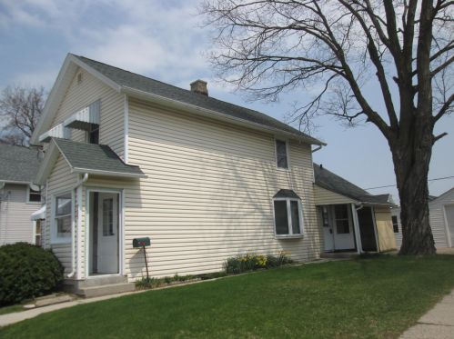929 24 St, Manitowoc WI 54220-2448 exterior
