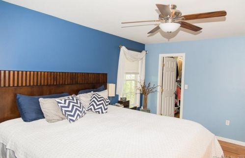 639 Old Colony Rd, Meriden CT 06451-6301 exterior