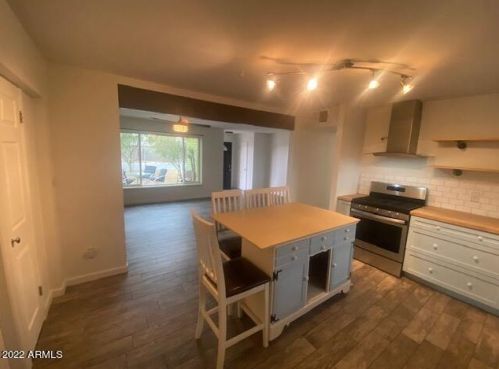 8329 5 St, Phoenix AZ 85040-8707 exterior