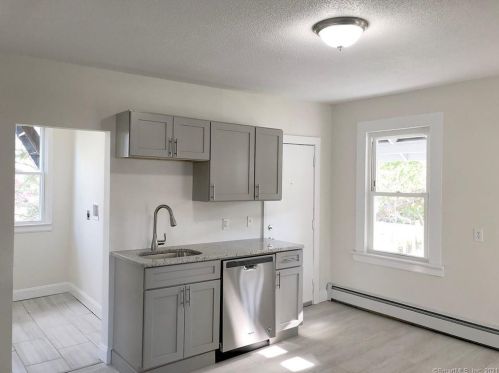 73 Jubilee St, New Britain, CT 06051-2460