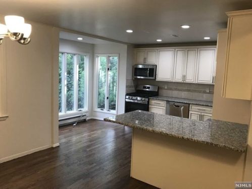 111 Dumont Ave, Dumont NJ  07628-3043 exterior