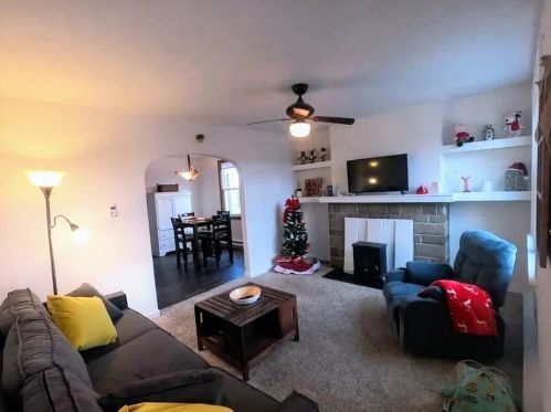 1036 Jerome St, Pittsburgh PA  15220-4609 exterior