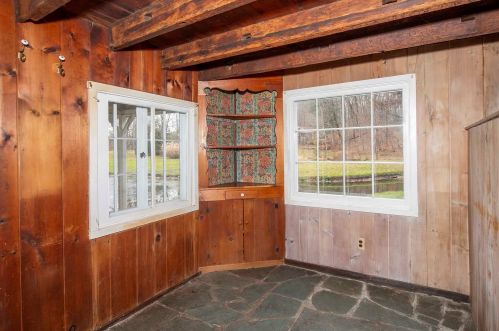 347 Lauer Rd, Poughkeepsie NY 12603-3942 exterior