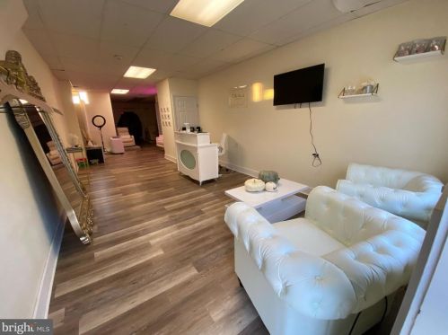 1904 2nd St, Philadelphia PA 19122-1939 exterior