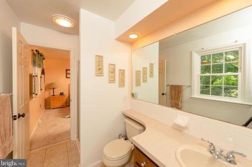 380 Chowning Pl, Lancaster PA 17601-2943 exterior