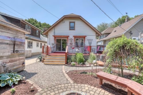 2338 61, Milwaukee WI 53219-2135 exterior