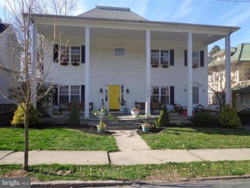1606 Mahantongo St, Primrose, PA 17901-3223