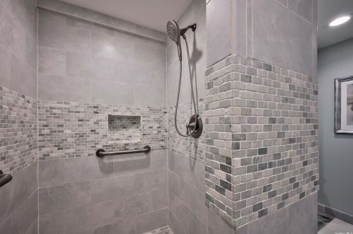 4 Inwood Pl, Huntington Station NY 11747-1519 exterior