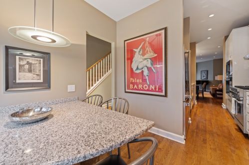 1906 Sedgwick St, Chicago IL  60614-8395 exterior