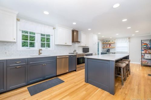 154 Irene Dr, Vernon CT 06066-4612 exterior